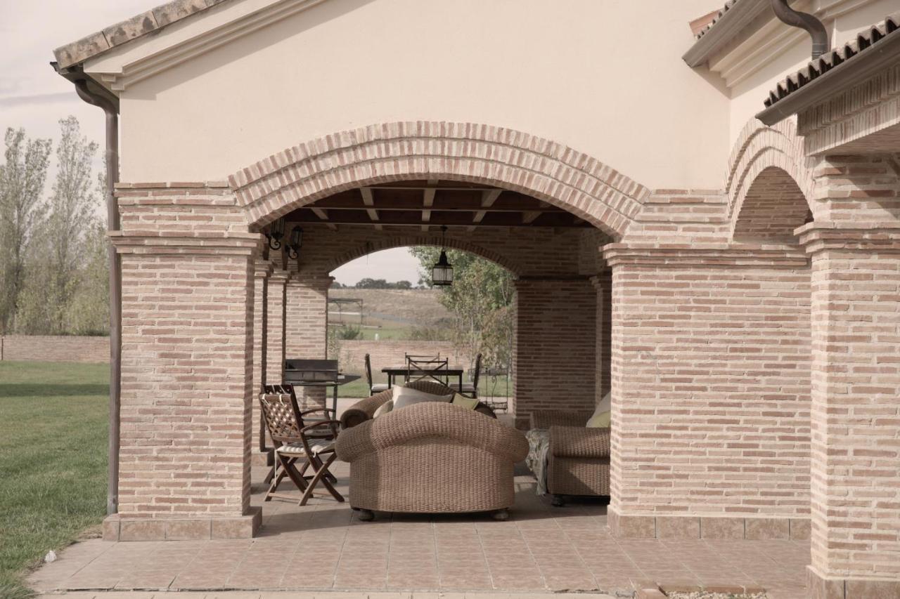 Almenara de Tormes La Casona Del Tormesヴィラ エクステリア 写真