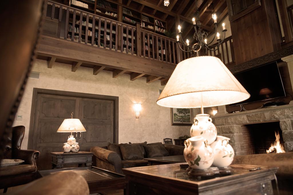 Almenara de Tormes La Casona Del Tormesヴィラ エクステリア 写真
